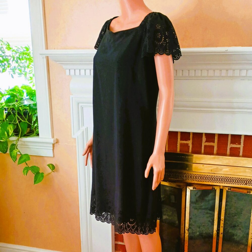 Elle Black Sheath Cocktail Dress XL Short Cap Scallop Lace Eyelet Sleeve & Hem